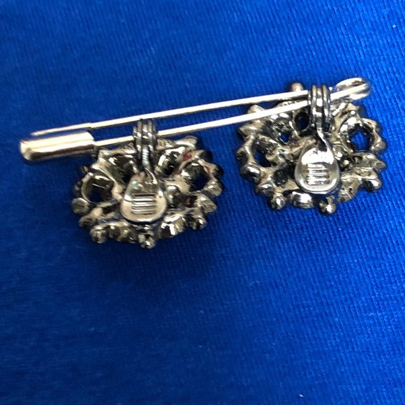 5/$50💥2xHost Pick💥Clip On 3/4" Earrings-Faux Diamonds and Black Sapphires NWOT - Picture 2 of 2